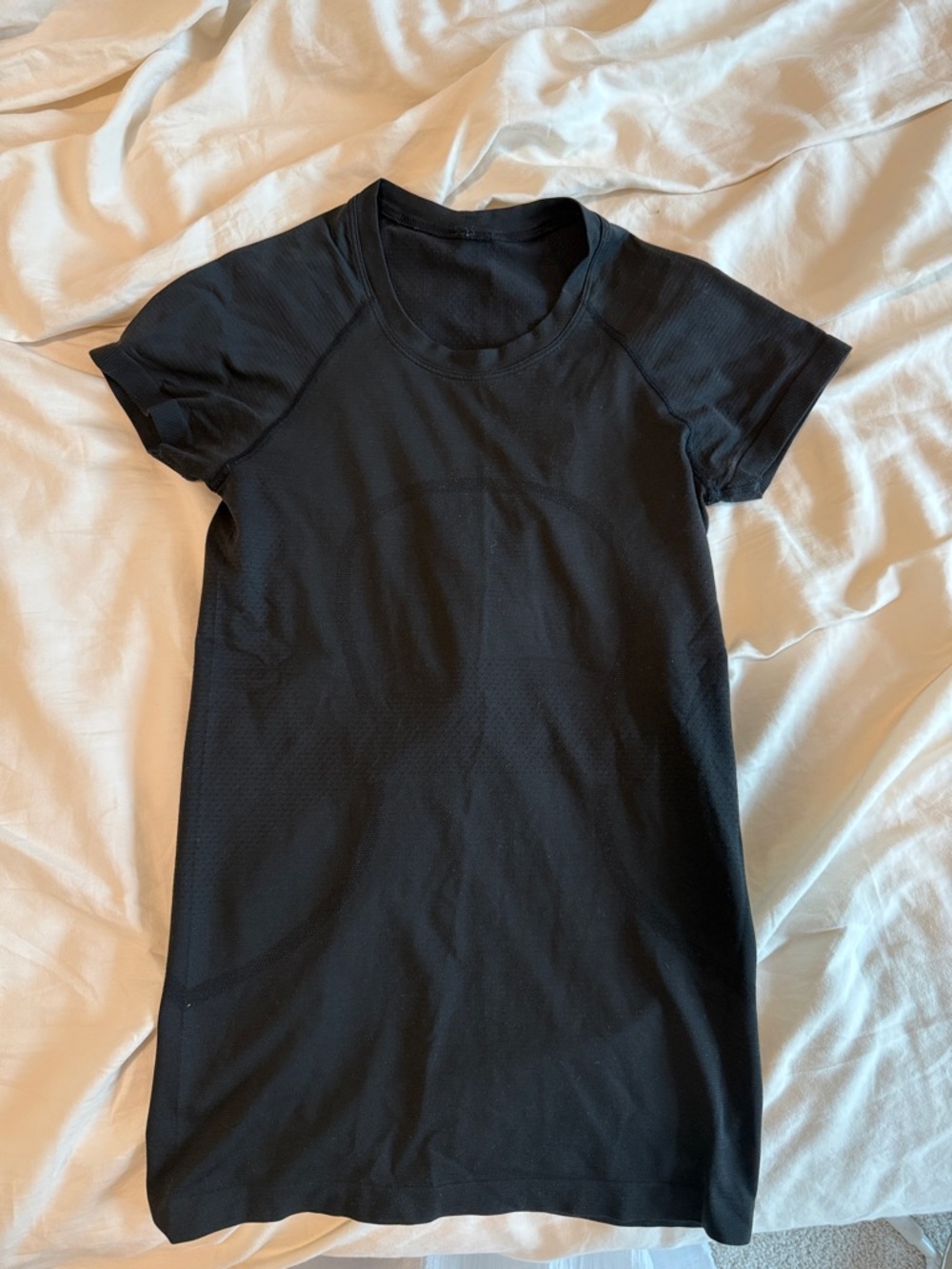 lululemon athletica Black swiftly tech Short Sleeve Tee